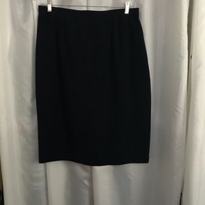 Women’s Navy skirt